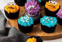 Creepy Critter Cupcakes