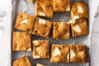 Sweet Apple Squares