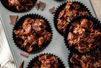 Chocolate Cornflake Crunch Clusters