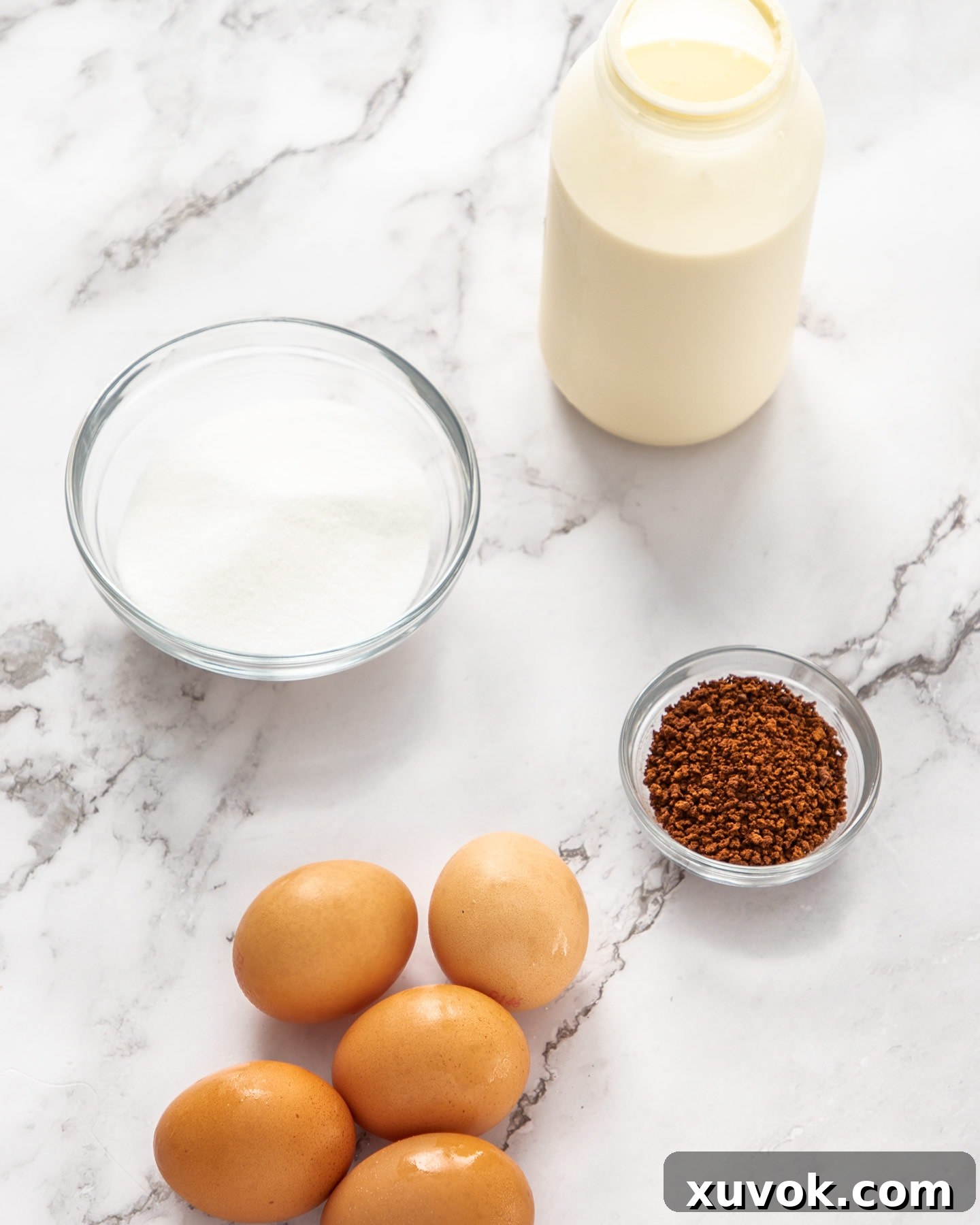 Ingredients for cafe creme brulee.