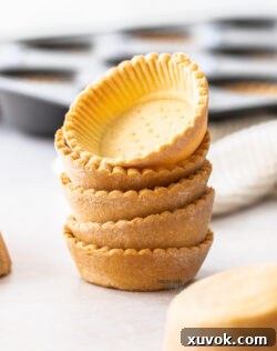 A stack of 5 tartlet shells.