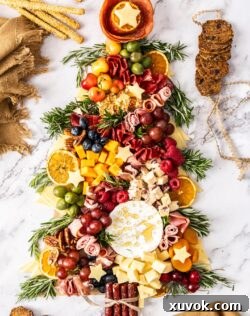 Top down view of the whole Christmas tree charcuterie.