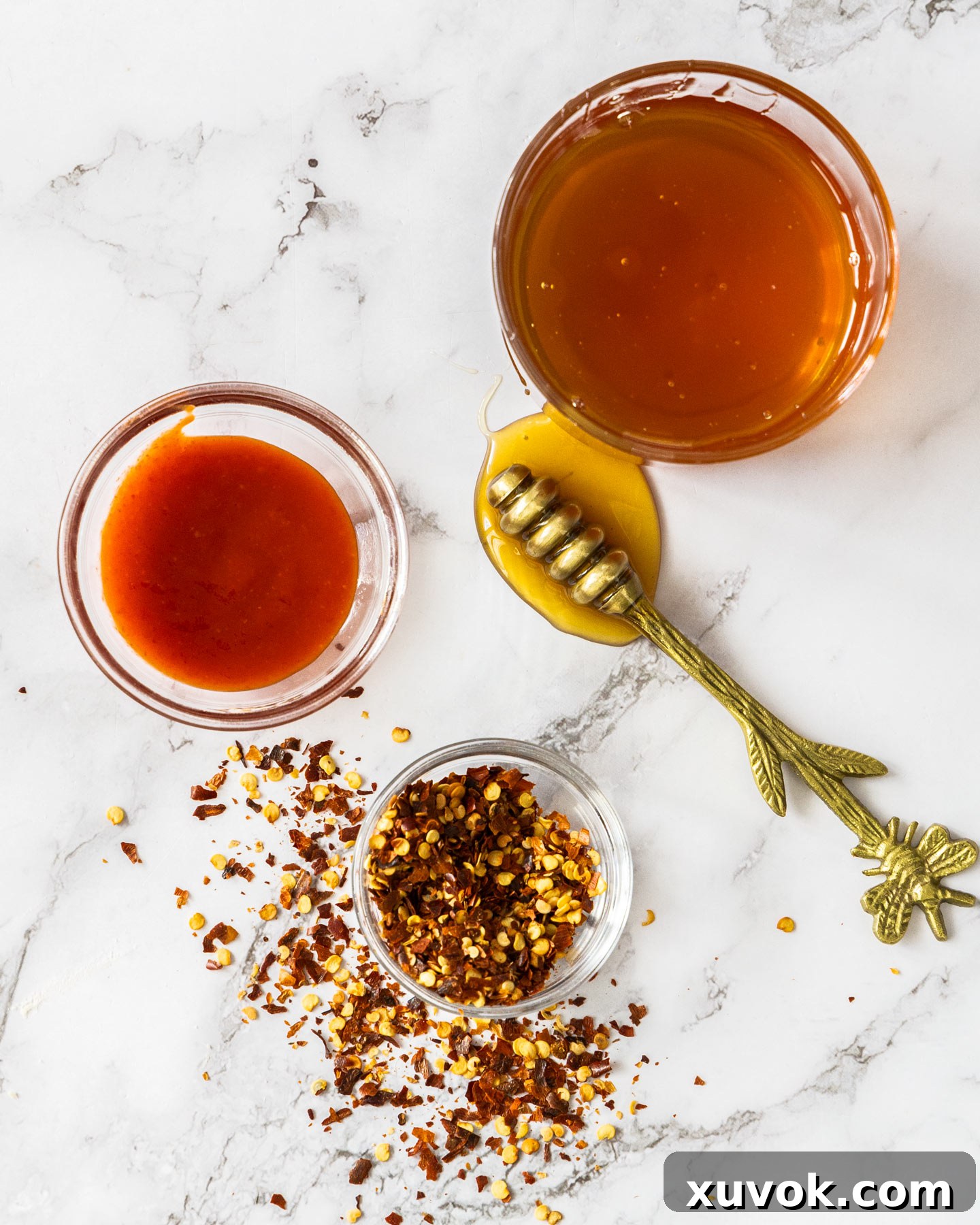 Ingredients for hot honey.